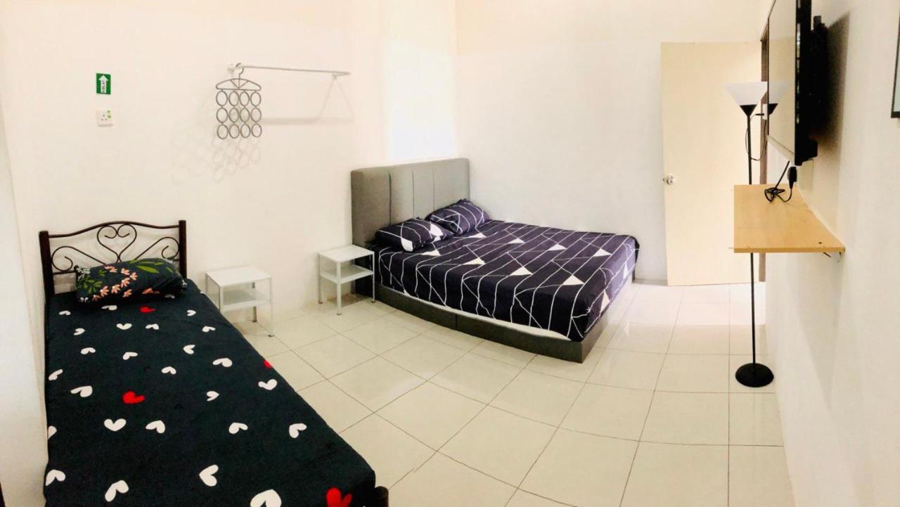 Homestay Lestary Near Taiping Fast Wifi Netflix エクステリア 写真