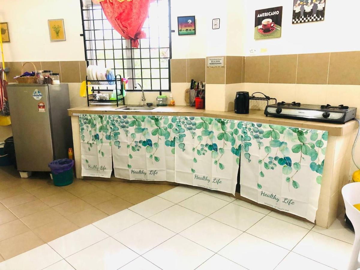 Homestay Lestary Near Taiping Fast Wifi Netflix エクステリア 写真