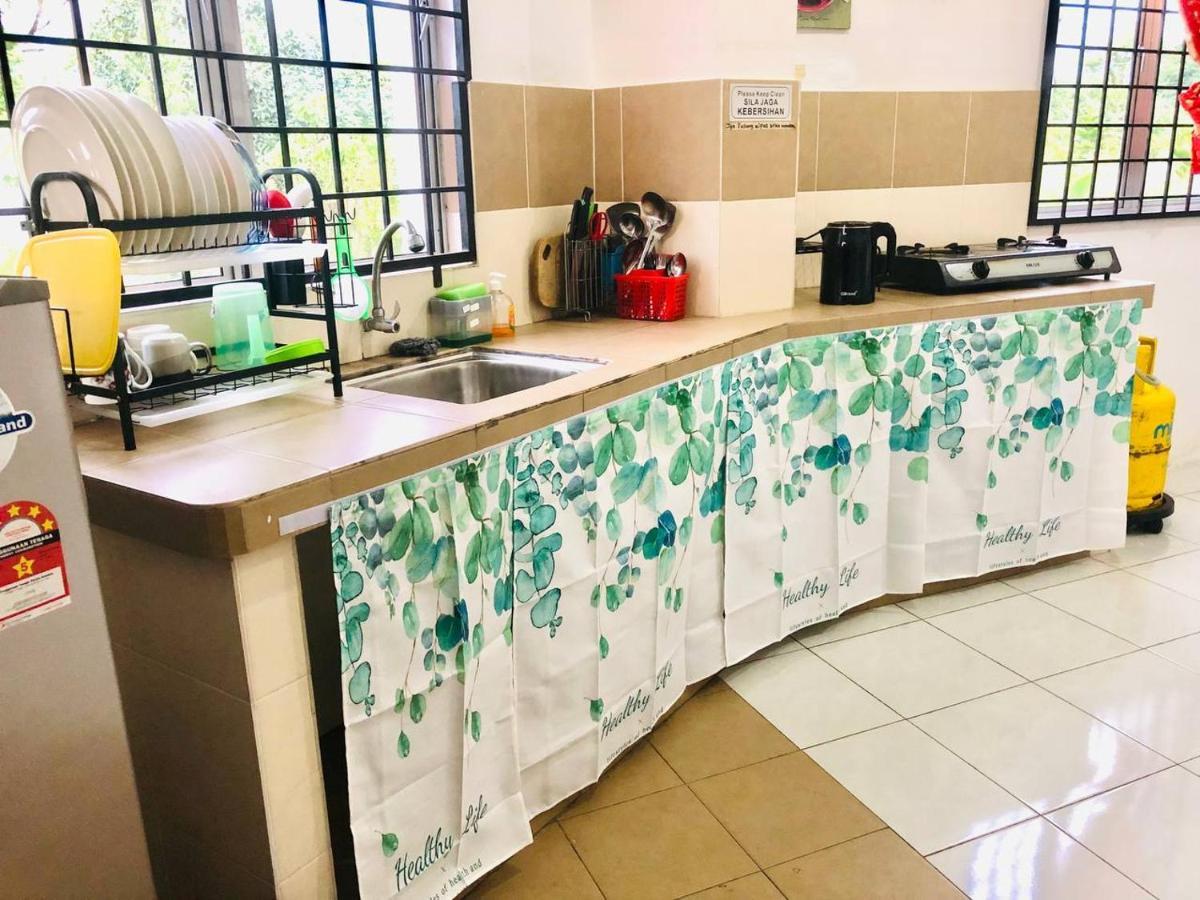 Homestay Lestary Near Taiping Fast Wifi Netflix エクステリア 写真
