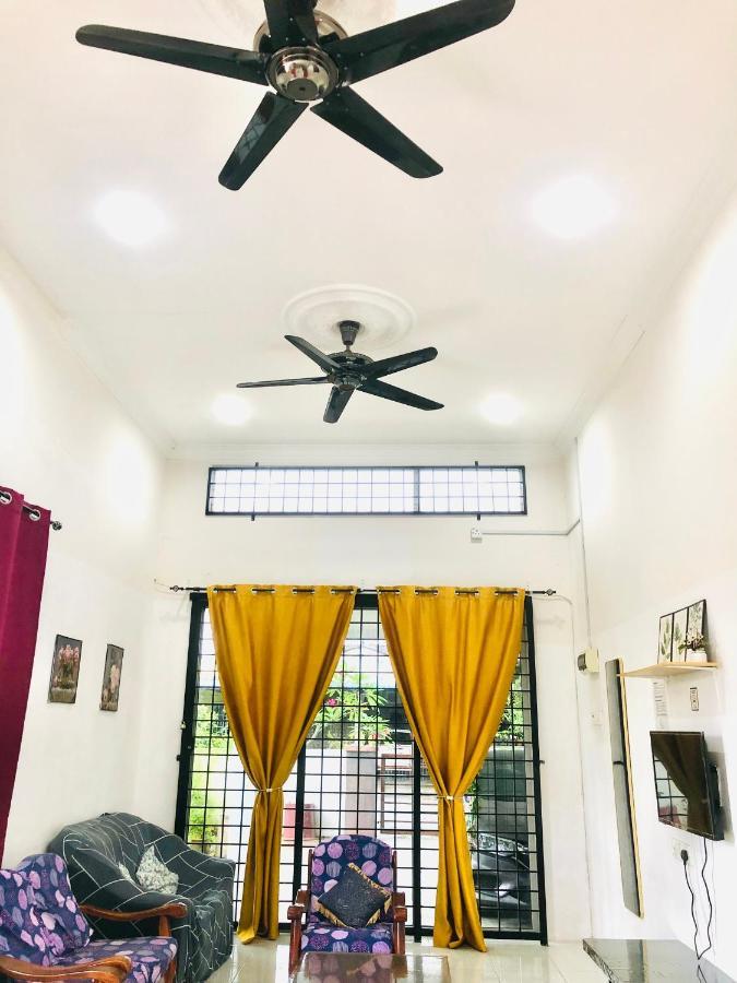 Homestay Lestary Near Taiping Fast Wifi Netflix エクステリア 写真