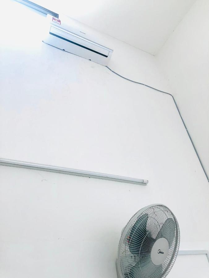 Homestay Lestary Near Taiping Fast Wifi Netflix エクステリア 写真